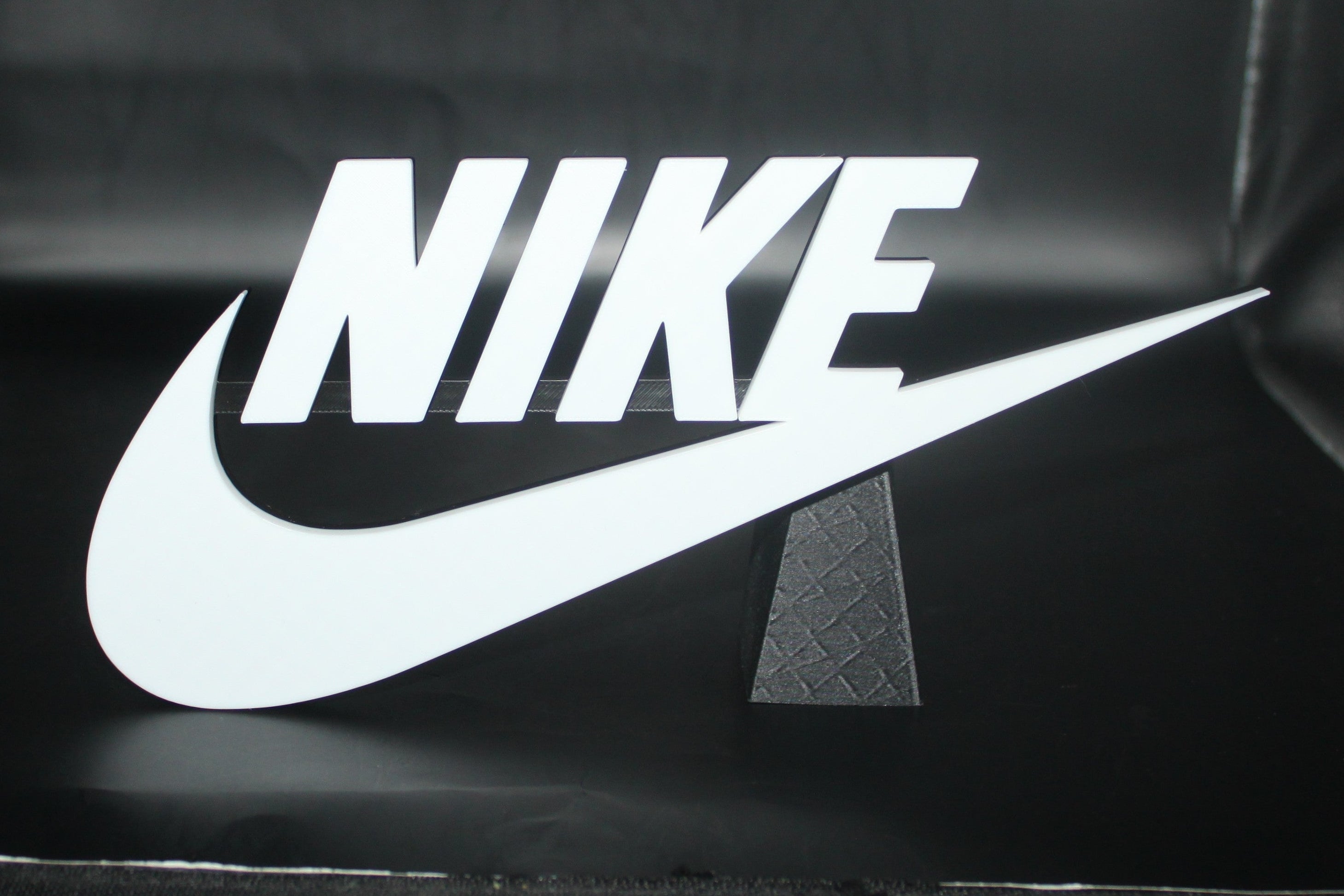 ナイキ　オブジェ　看板 Nike 3D printed Logo Sign Wall Desk Shelf Art – WindyCity3D