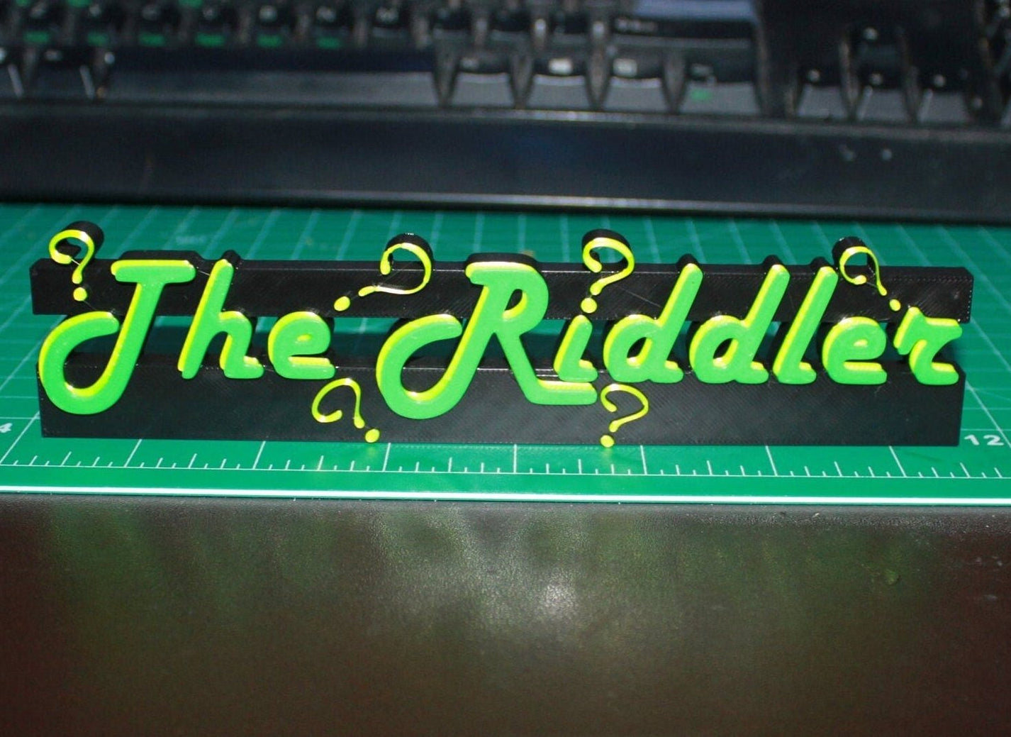 Riddler 3D printed Logo Sign Wall Desk Shelf Art – WindyCity3D